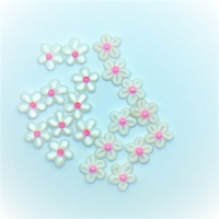 White flower with pink centres (20)